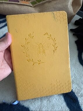 The Pollinator Journal: A Gardener's Journal for Cultivating Pollinator Gardens